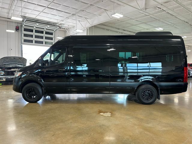 2022 Mercedes-Benz Sprinter 2500