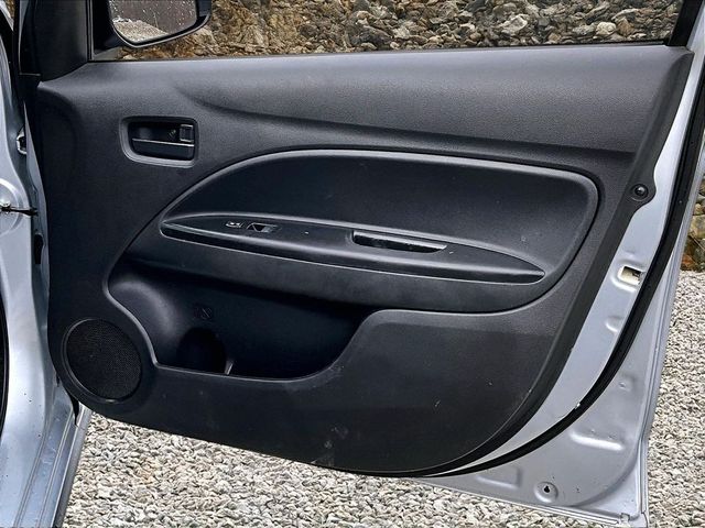 2022 Mitsubishi Mirage ES