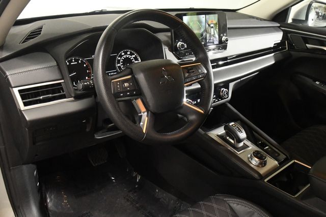 2022 Mitsubishi Outlander SEL | Branford, CT | Sound Auto Wholesalers 2022 Mitsubishi Outlander SEL | Branford, CT | Sound Auto Wholesalers