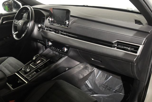 2022 Mitsubishi Outlander SE Launch Edition | Branford, CT | Sound Auto Wholesalers 2022 Mitsubishi Outlander SE Launch Edition | Branford, CT | Sound Auto Wholesalers