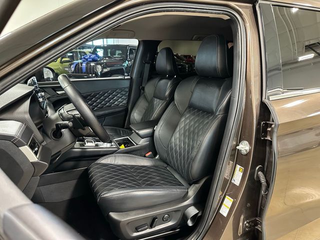 2022 Mitsubishi Outlander SEL | Irving, Texas | Hopper Motorplex 2022 Mitsubishi Outlander SEL | Irving, Texas | Hopper Motorplex