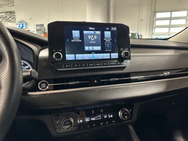 2022 Mitsubishi Outlander SEL | Irving, Texas | Hopper Motorplex 2022 Mitsubishi Outlander SEL | Irving, Texas | Hopper Motorplex