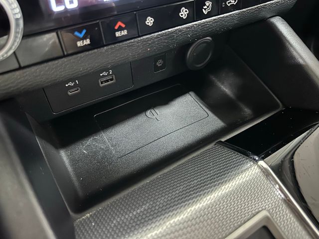 2022 Mitsubishi Outlander SEL | Irving, Texas | Hopper Motorplex 2022 Mitsubishi Outlander SEL | Irving, Texas | Hopper Motorplex