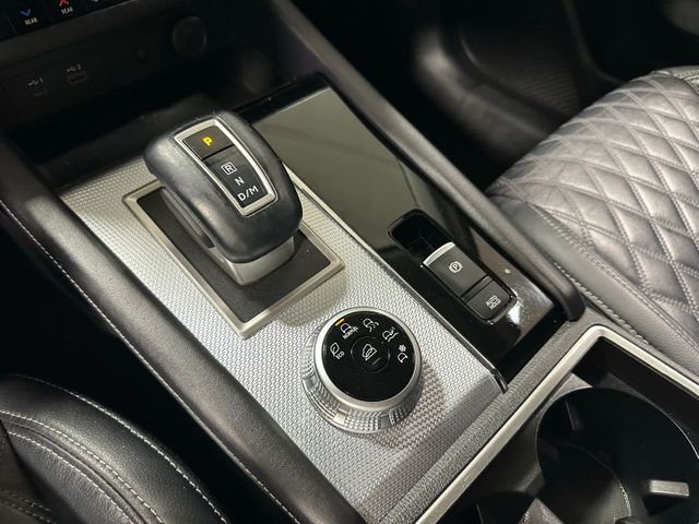 2022 Mitsubishi Outlander SEL | Irving, Texas | Hopper Motorplex 2022 Mitsubishi Outlander SEL | Irving, Texas | Hopper Motorplex