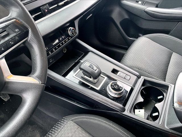 2022 Mitsubishi Outlander ES