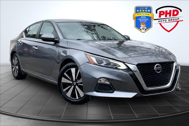2022 Nissan Altima 2.5 SV | Elyria, OH | PHD Auto Group