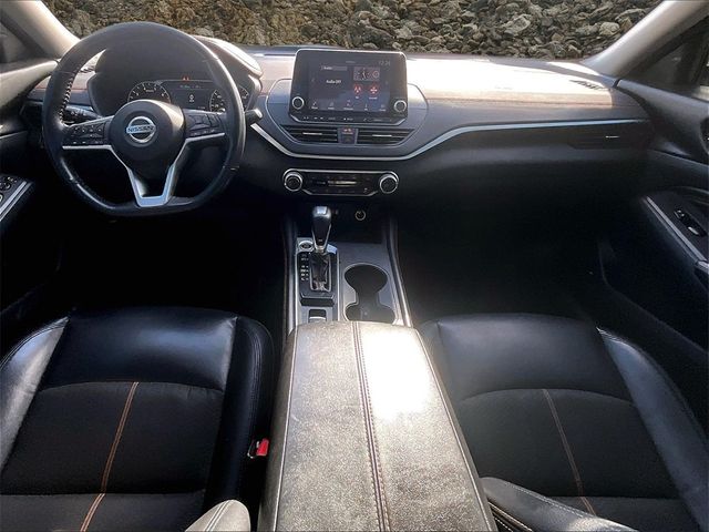 2022 Nissan Altima 2.5 SR