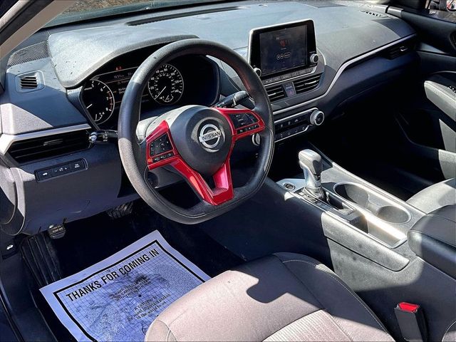 2022 Nissan Altima 2.5 SV
