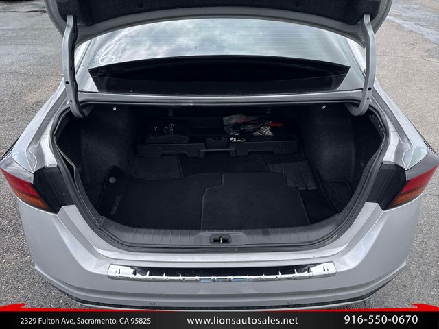 2022 Nissan Altima 2.5 SV