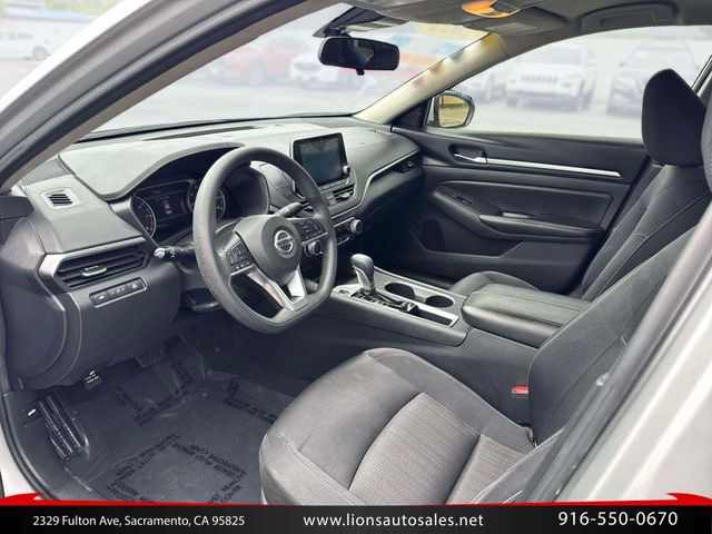 2022 Nissan Altima 2.5 SV