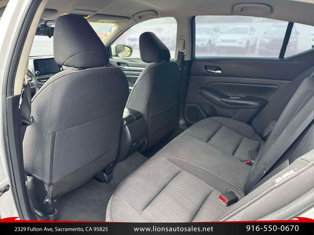 2022 Nissan Altima 2.5 SV