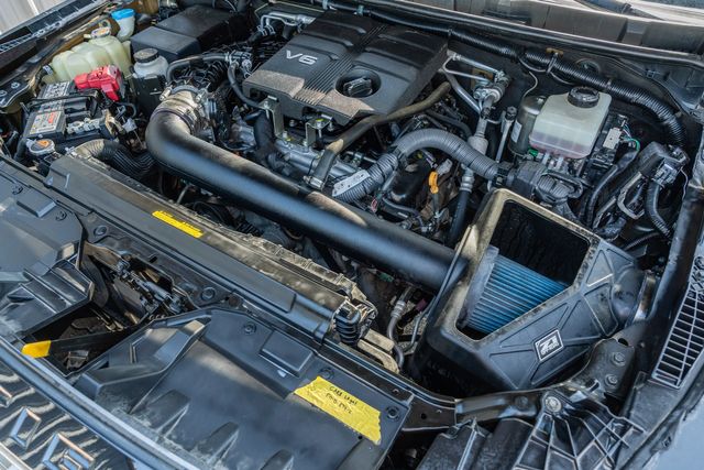 2022 Nissan Frontier SV CREW CAB / 3.8L V6 / LOW MILES / CLEAN CARFAX | Austin, TX | Rocky Mountain Truck Stop Austin