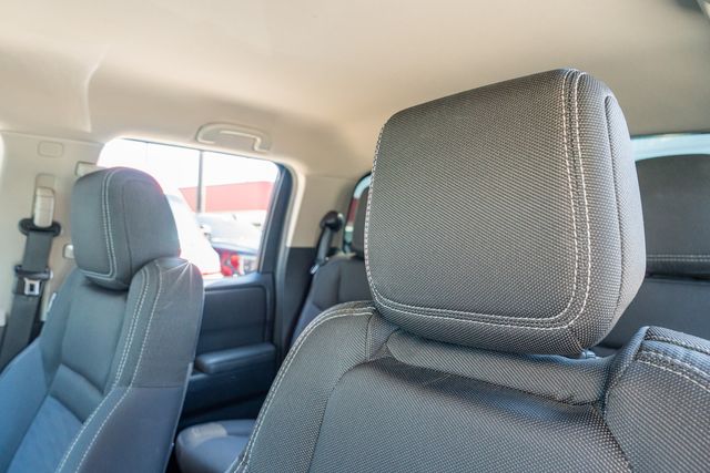 2022 Nissan Frontier SV CREW CAB / 3.8L V6 / LOW MILES / CLEAN CARFAX | Austin, TX | Rocky Mountain Truck Stop Austin 2022 Nissan Frontier SV CREW CAB / 3.8L V6 / LOW MILES / CLEAN CARFAX | Austin, TX | Rocky Mountain Truck Stop Austin