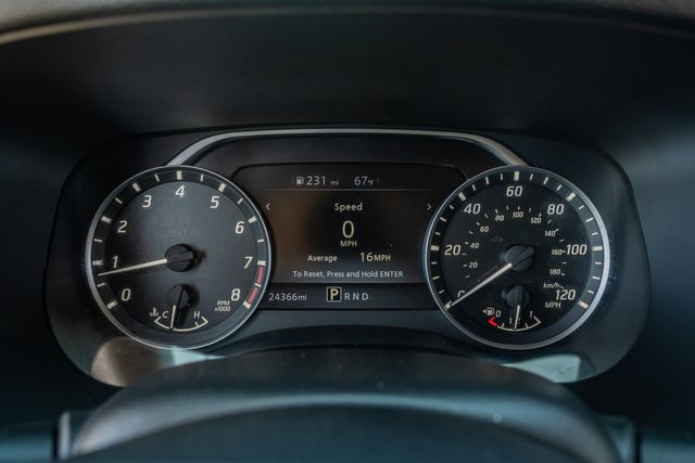 2022 Nissan Frontier SV CREW CAB / 3.8L V6 / LOW MILES / CLEAN CARFAX | Austin, TX | Rocky Mountain Truck Stop Austin 2022 Nissan Frontier SV CREW CAB / 3.8L V6 / LOW MILES / CLEAN CARFAX | Austin, TX | Rocky Mountain Truck Stop Austin