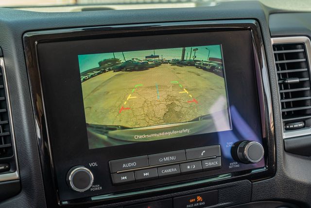 2022 Nissan Frontier SV CREW CAB / 3.8L V6 / LOW MILES / CLEAN CARFAX | Austin, TX | Rocky Mountain Truck Stop Austin