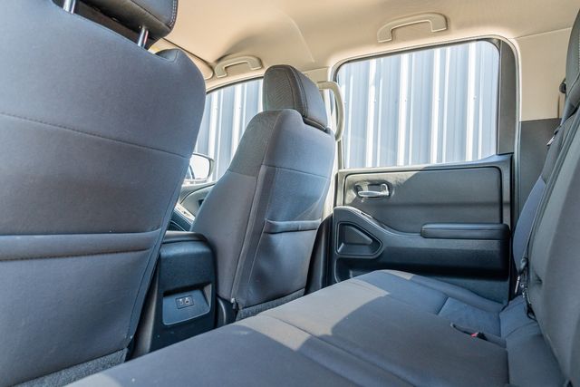 2022 Nissan Frontier SV CREW CAB / 3.8L V6 / LOW MILES / CLEAN CARFAX | Austin, TX | Rocky Mountain Truck Stop Austin 2022 Nissan Frontier SV CREW CAB / 3.8L V6 / LOW MILES / CLEAN CARFAX | Austin, TX | Rocky Mountain Truck Stop Austin