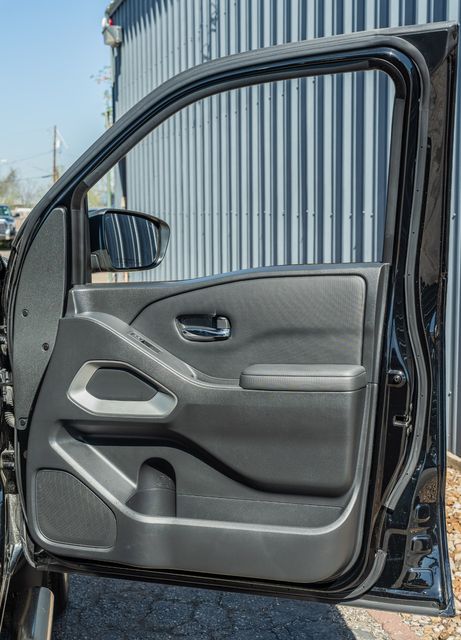 2022 Nissan Frontier SV CREW CAB / 3.8L V6 / LOW MILES / CLEAN CARFAX | Dallas, TX | Rocky Mountain Truck Stop Dallas 2022 Nissan Frontier SV CREW CAB / 3.8L V6 / LOW MILES / CLEAN CARFAX | Dallas, TX | Rocky Mountain Truck Stop Dallas