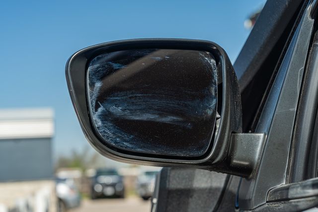 2022 Nissan Frontier SV CREW CAB / 3.8L V6 / LOW MILES / CLEAN CARFAX | Austin, TX | Rocky Mountain Truck Stop Austin