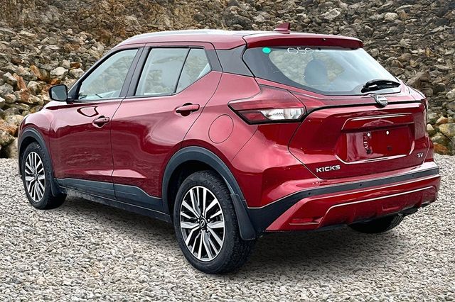 2022 Nissan Kicks SV