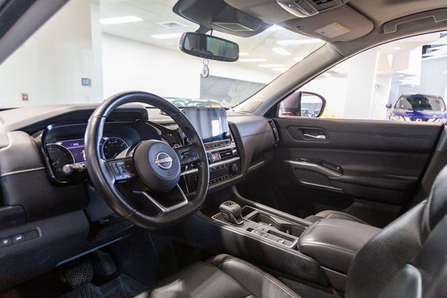 2022 Nissan Pathfinder 3rd row SL Premium Package Panoramic Moonroof