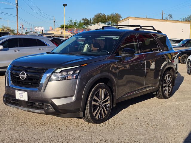 2022 Nissan Pathfinder Platinum | Brownsville TX | English Motors