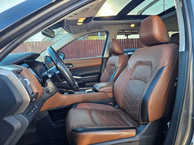 2022 Nissan Pathfinder Platinum | Brownsville TX | English Motors