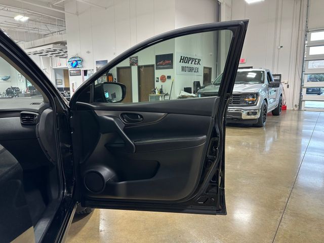 2022 Nissan Rogue Sport S | Irving, Texas | Hopper Motorplex