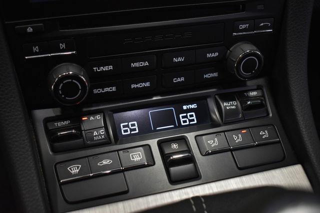 2022 Porsche 718 Cayman GT4 2022 Porsche 718 Cayman GT4
