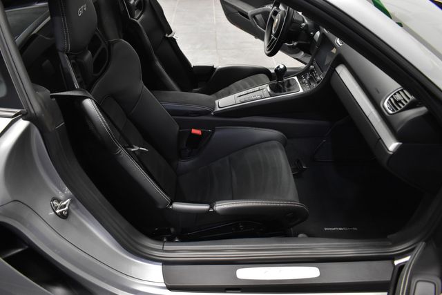 2022 Porsche 718 Cayman GT4 2022 Porsche 718 Cayman GT4