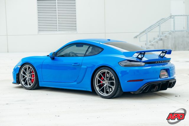 2022 Porsche 718 Cayman GT4 2022 Porsche 718 Cayman GT4