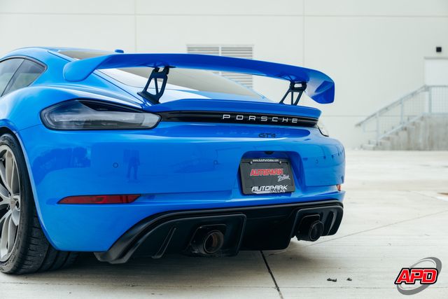 2022 Porsche 718 Cayman GT4 2022 Porsche 718 Cayman GT4