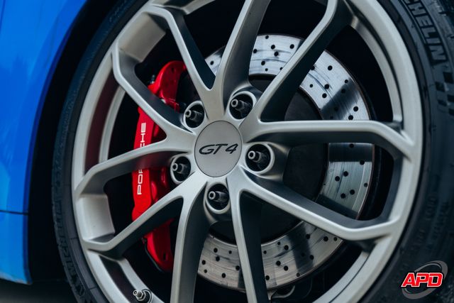 2022 Porsche 718 Cayman GT4 2022 Porsche 718 Cayman GT4