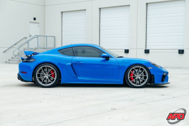 2022 Porsche 718 Cayman GT4