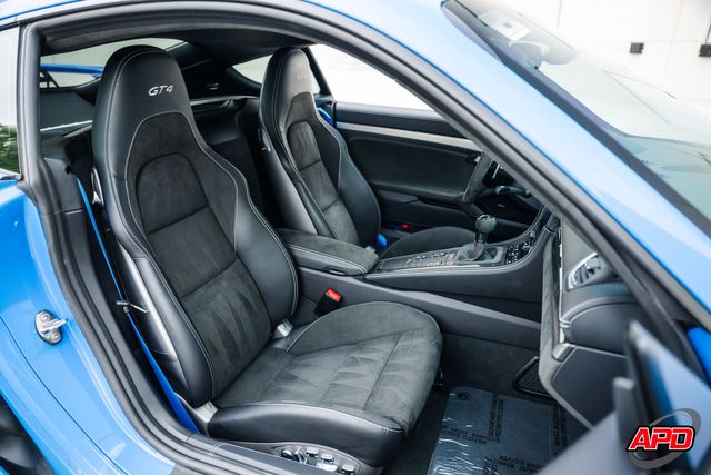 2022 Porsche 718 Cayman GT4