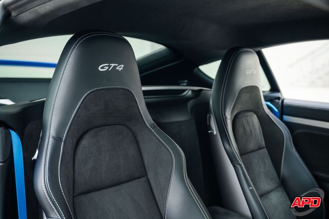 2022 Porsche 718 Cayman GT4