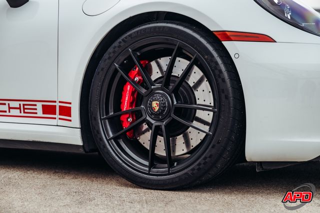 2022 Porsche 911 Carrera GTS