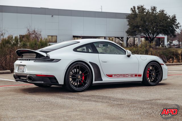 2022 Porsche 911 Carrera GTS