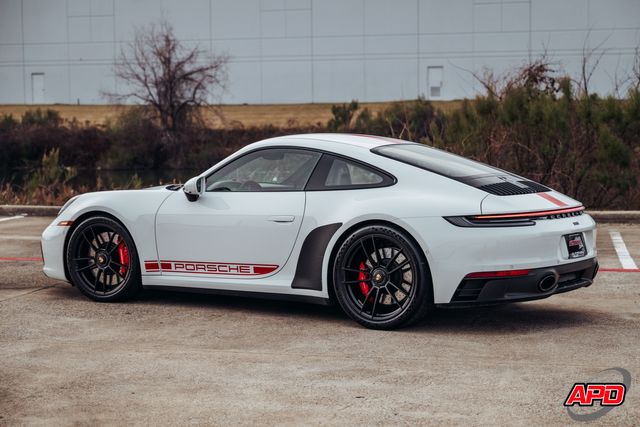 2022 Porsche 911 Carrera GTS