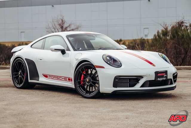 2022 Porsche 911 Carrera GTS