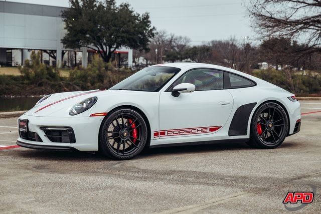 2022 Porsche 911 Carrera GTS