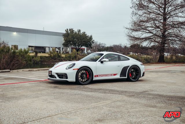 2022 Porsche 911 Carrera GTS