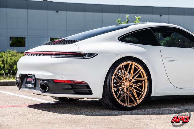 2022 Porsche 911 Carrera