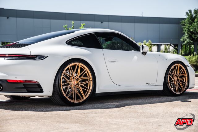 2022 Porsche 911 Carrera