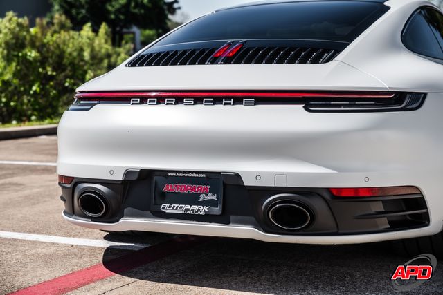 2022 Porsche 911 Carrera