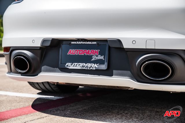 2022 Porsche 911 Carrera