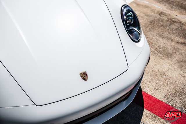 2022 Porsche 911 Carrera