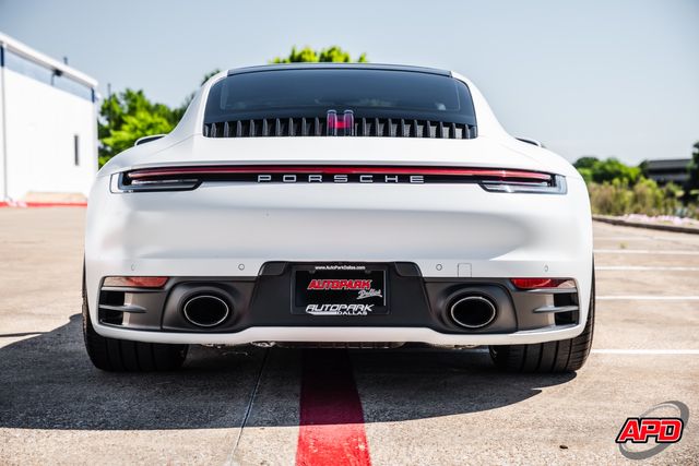 2022 Porsche 911 Carrera
