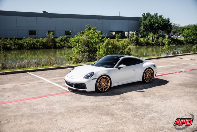 2022 Porsche 911 Carrera