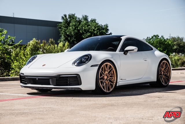 2022 Porsche 911 Carrera