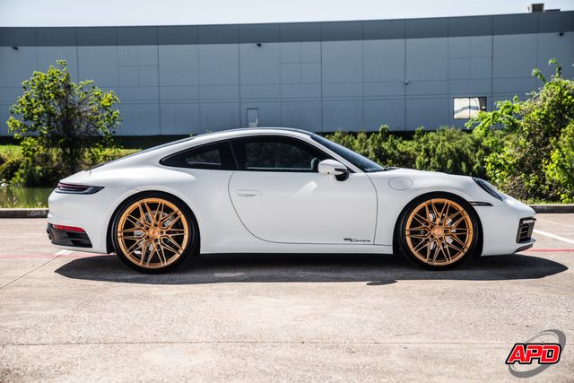 2022 Porsche 911 Carrera